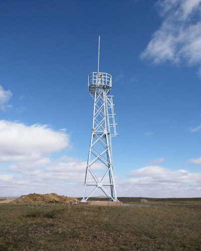 角鋼監(jiān)控塔和單管塔的優(yōu)缺點(diǎn)有哪些？